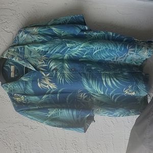 Tommy Bahama buttoned shirt